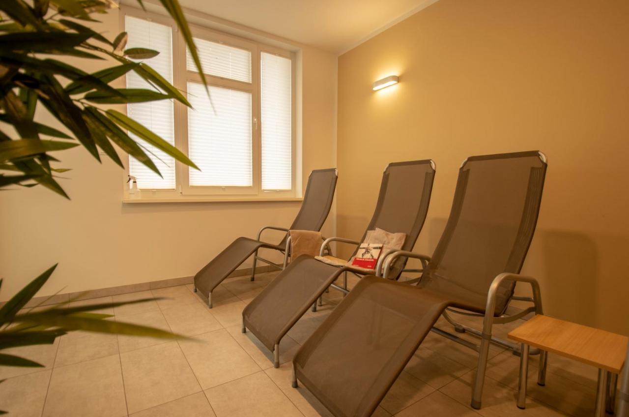 Albert-Inn-Glowe - Barrierefrei & 3 Schlafzimmer & Coworking & Strandkorb-Saisonal & Sauna Im Haus & Fahrraeder Dış mekan fotoğraf